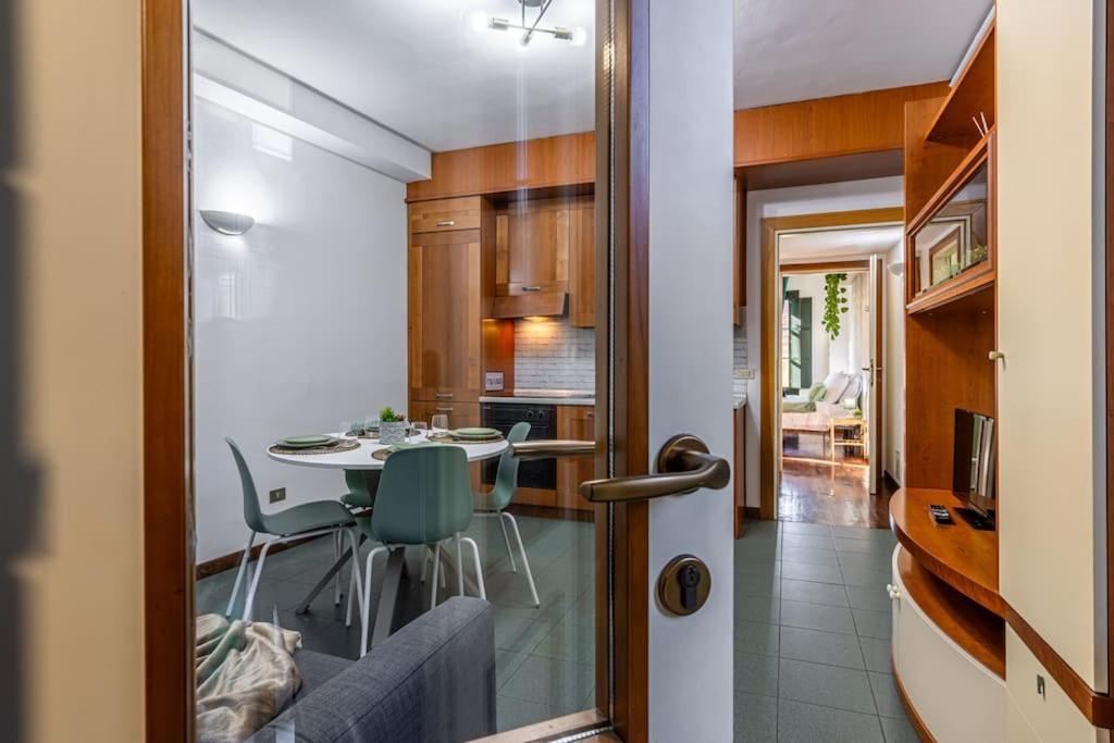 Appartamento Close To Duomo Lovely City Center Flat Milano Esterno foto