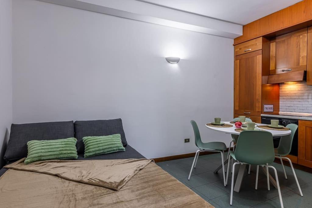 Appartamento Close To Duomo Lovely City Center Flat Milano Esterno foto
